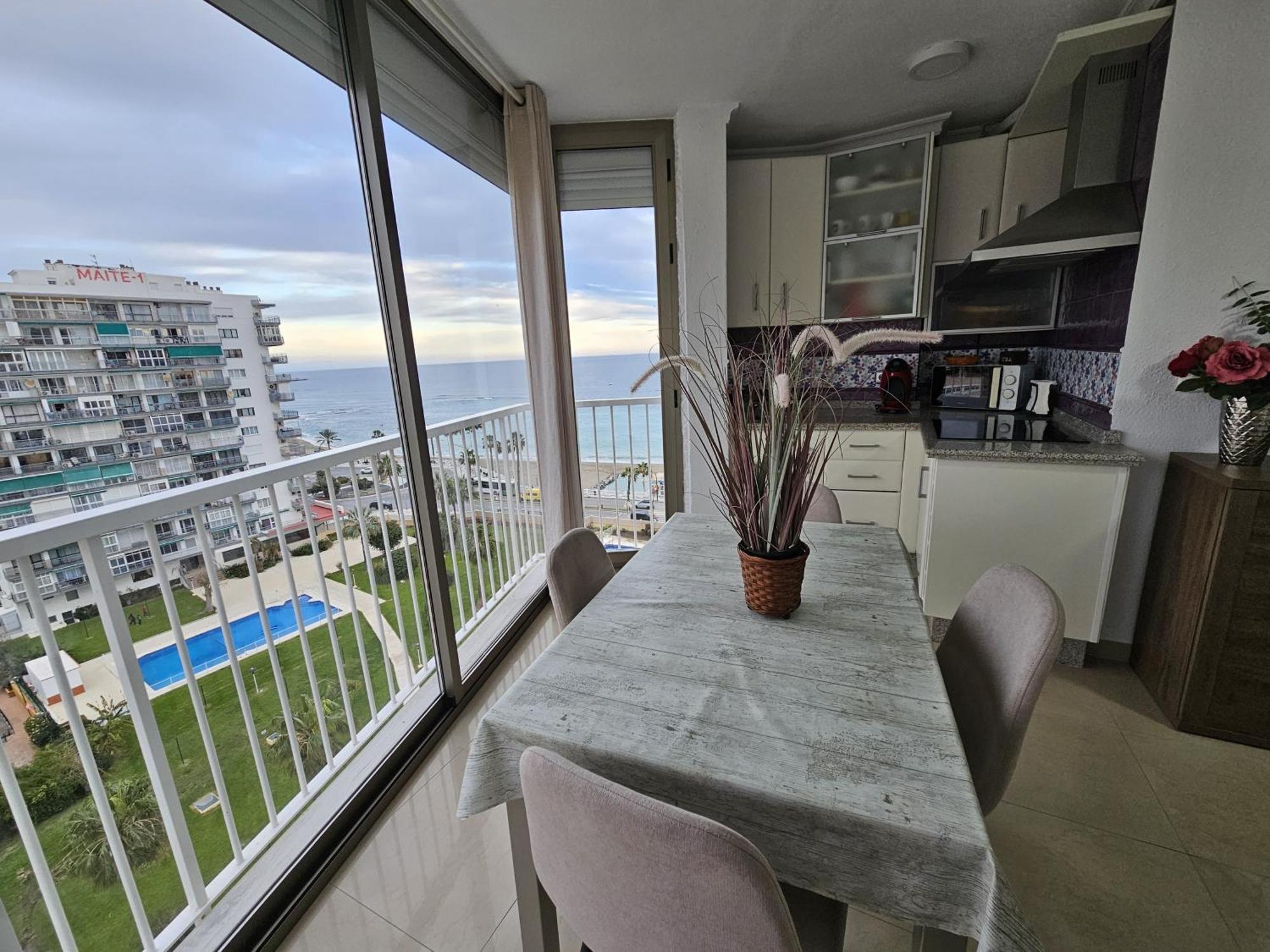 Apartamento En Benalmadena, Primera Linea De Playa Kültér fotó